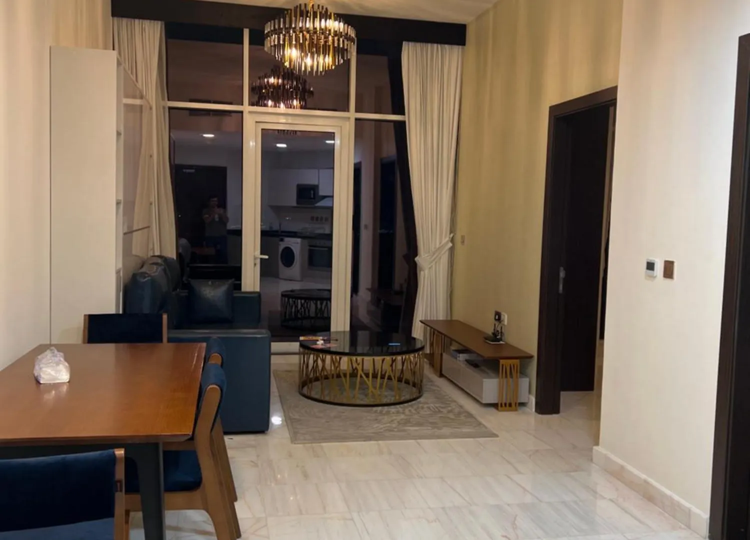 Luxury Danube Apartments 迪拜